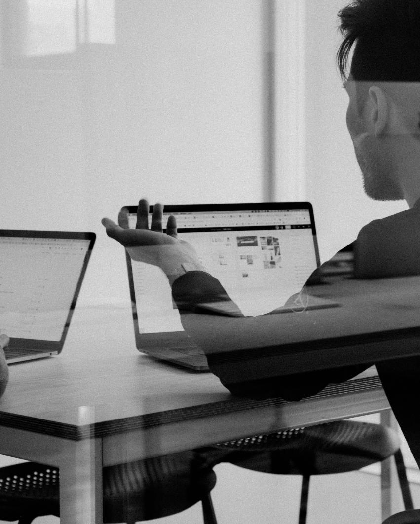 Building Future Brands 21 charlesdeluvio-Lks7vei-eAg-unsplash